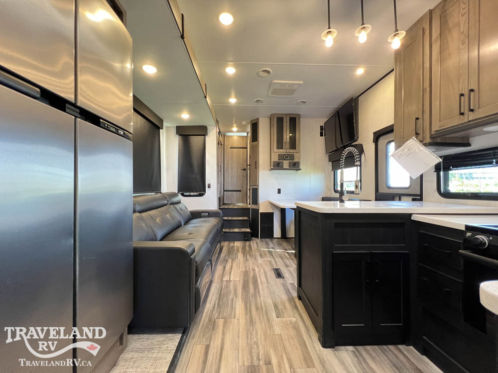 2022 HEARTLAND ROAD WARRIOR 414RW - Image 3