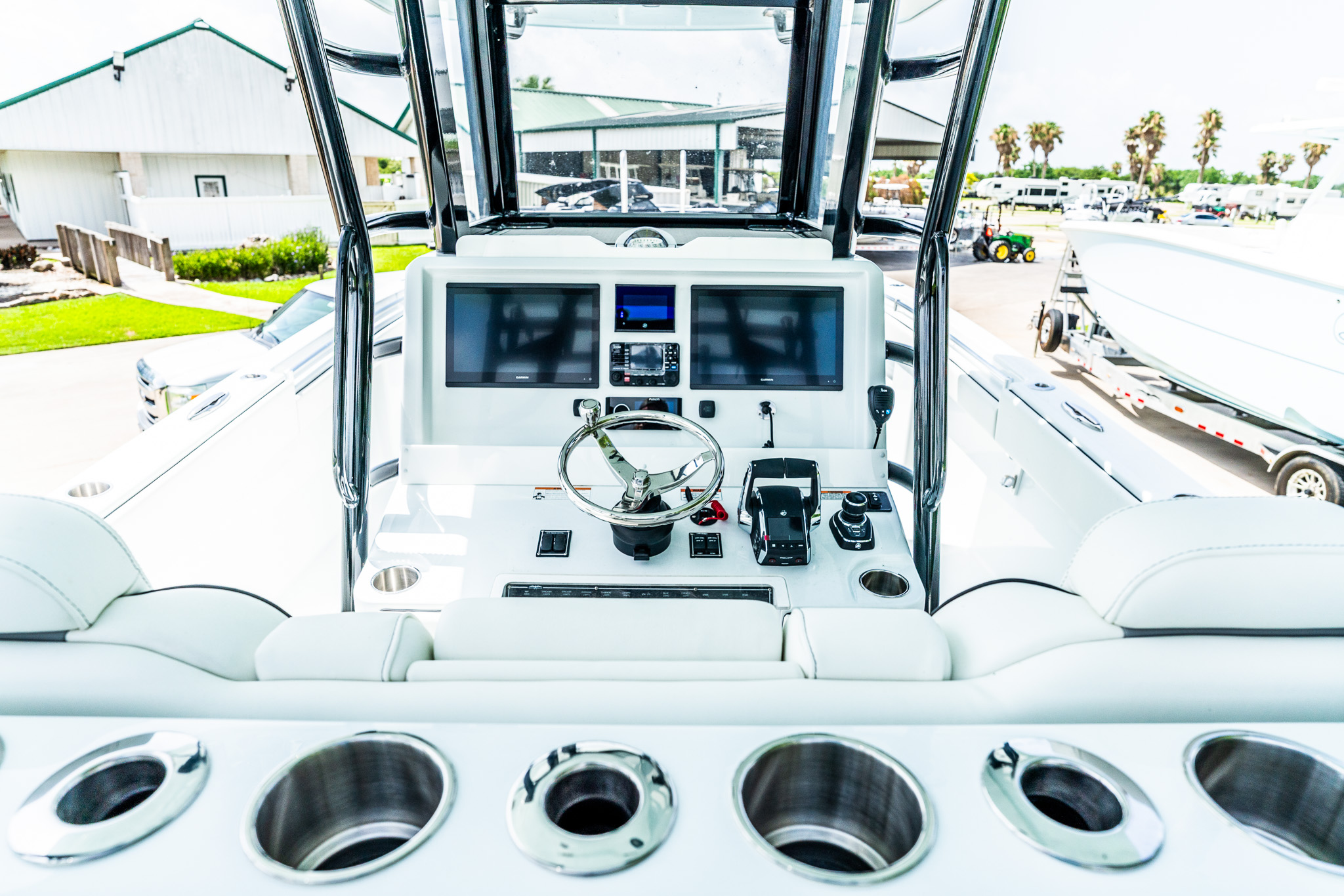 2026 INVINCIBLE 2026 33 CATAMARAN - Image 13