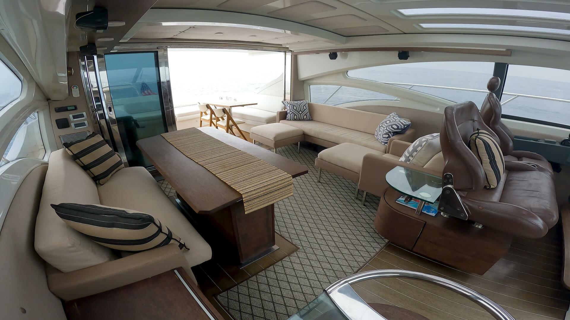 2011 Azimut 68S - Image 8