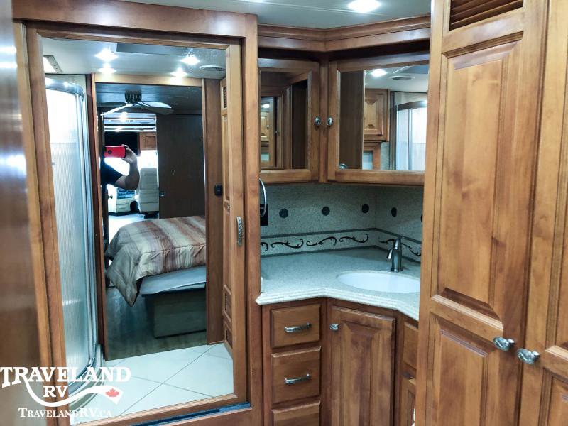 2011 Tiffin Phaeton 40 QBH - Image 51