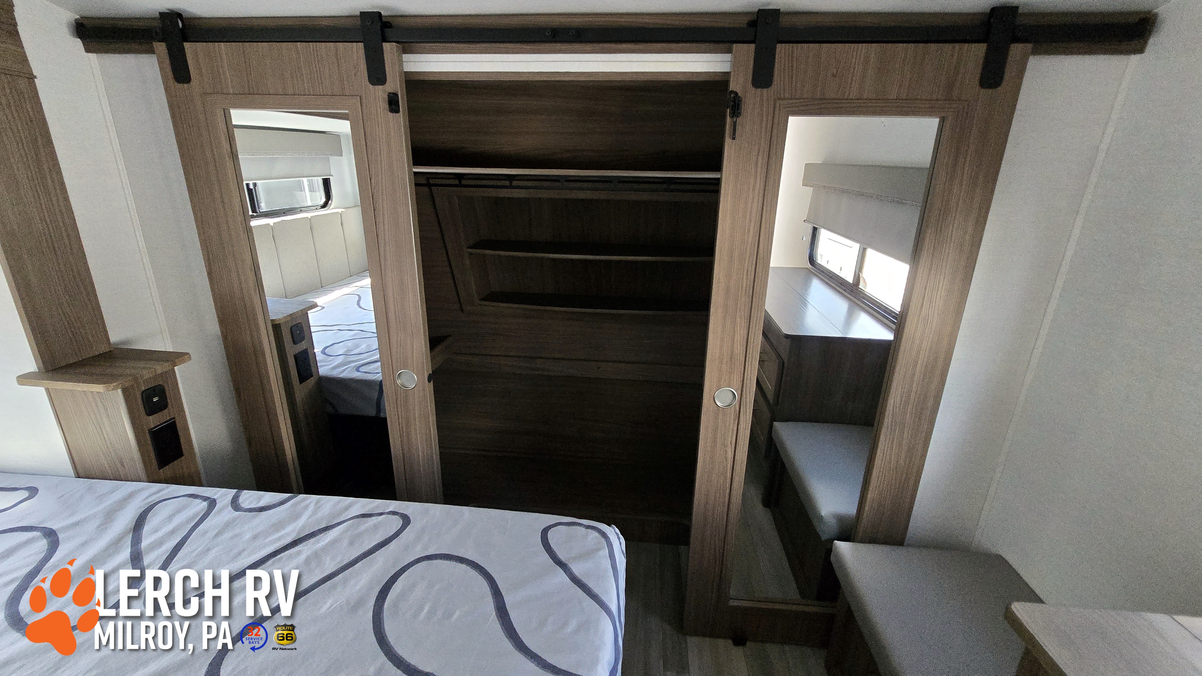 2024 Alliance RV Avenue 33RKS - Image 36