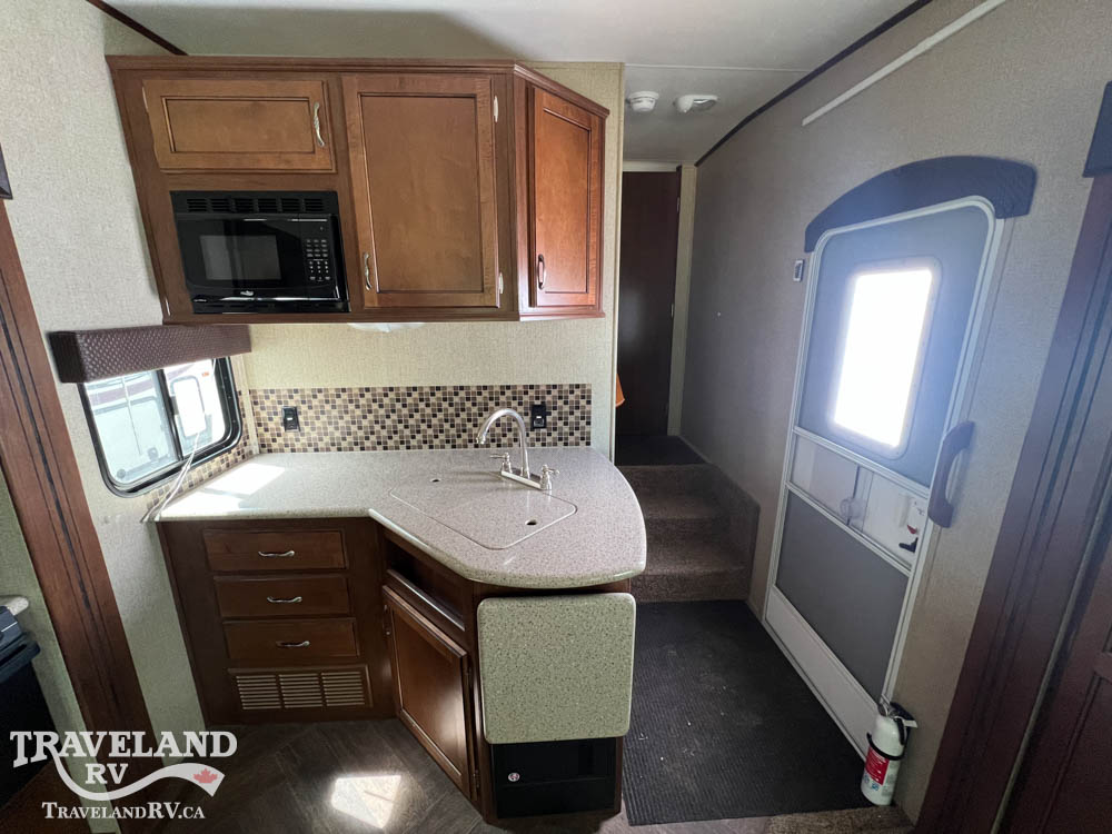 2013 Heartland Sundance XLT SD XLT 285TS - Image 4