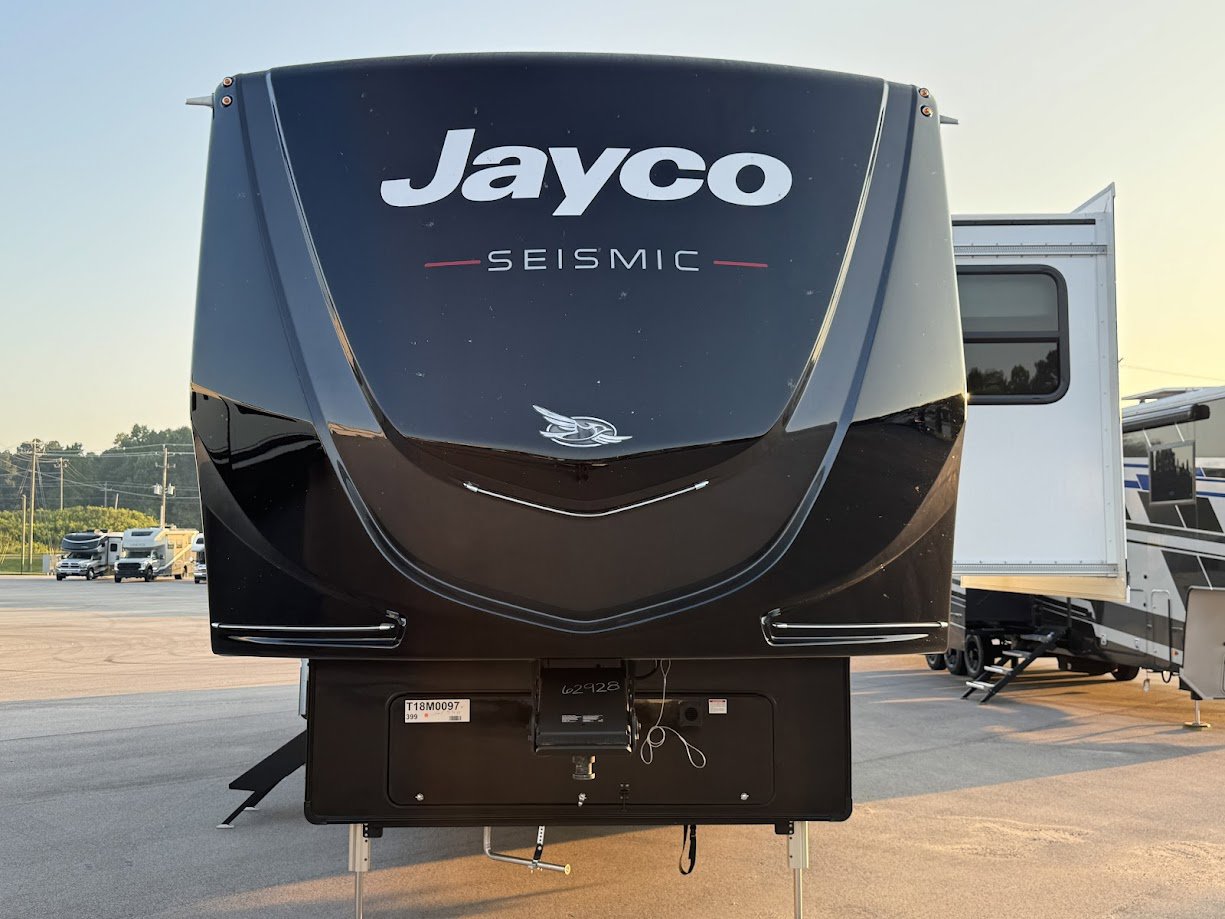 2026 JAYCO SEISMIC 399 - Image 2
