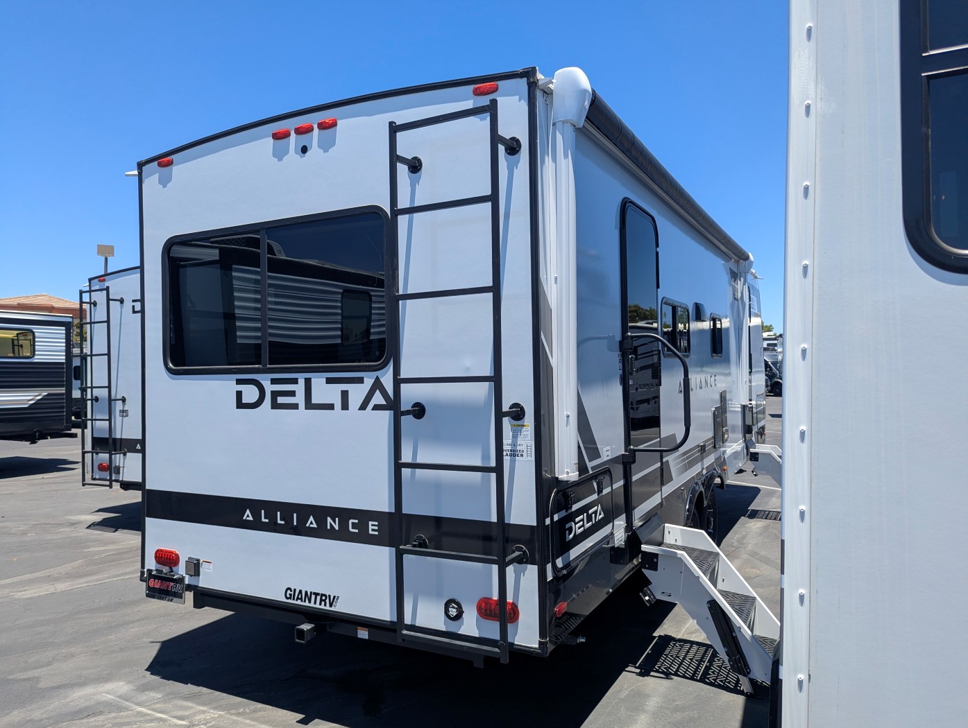 2027 Alliance RV Delta 252RL - Image 12