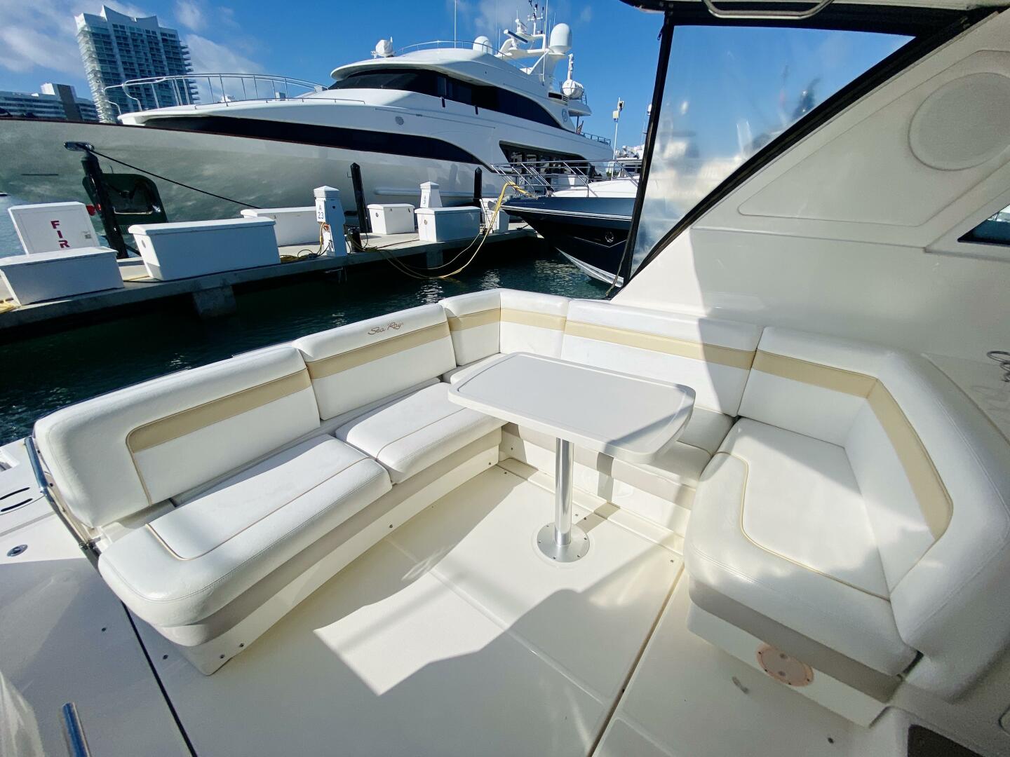 2010 Sea Ray 450 Sundancer - Image 18