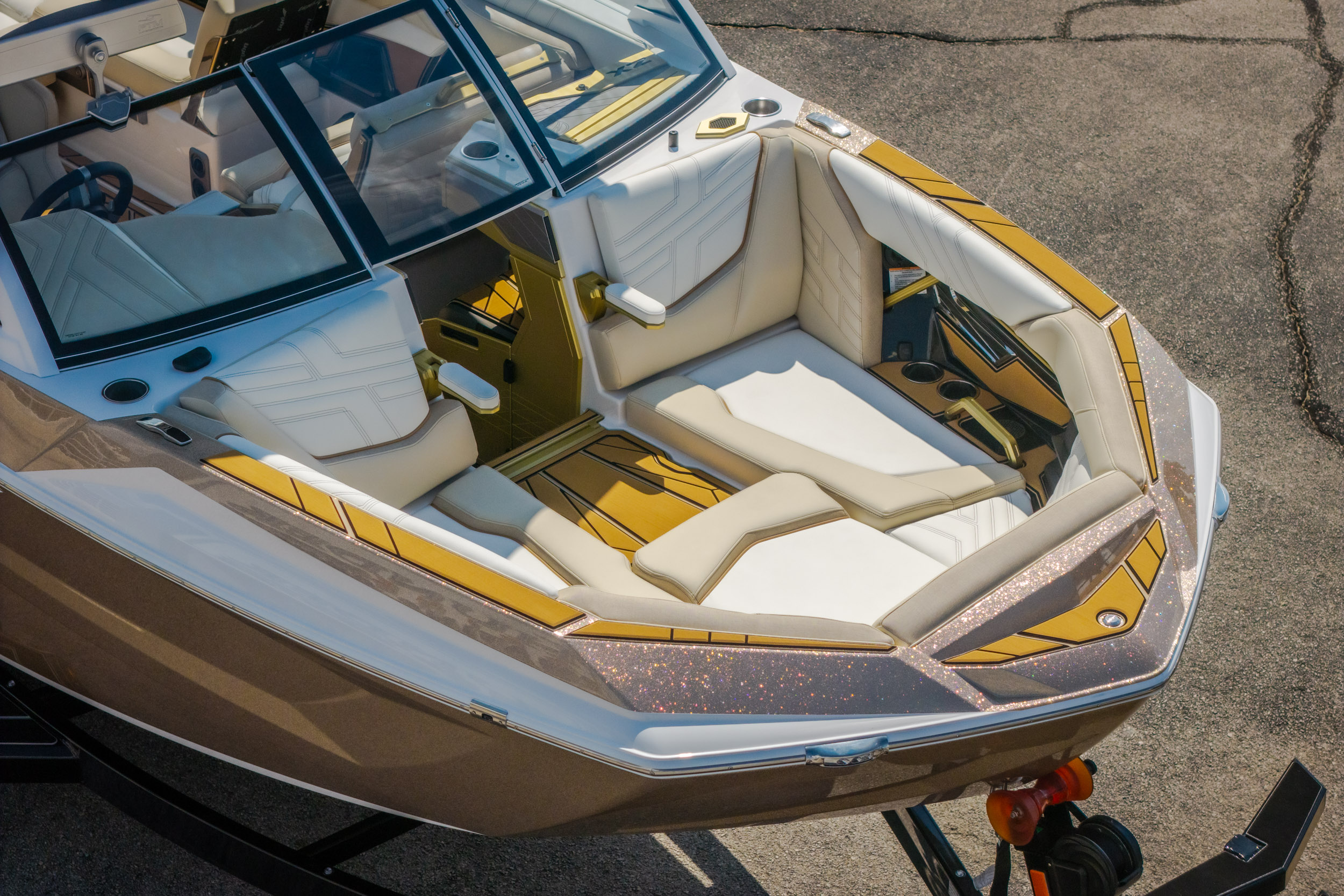 2027 Tigé Ultré 23ZX - Image 13