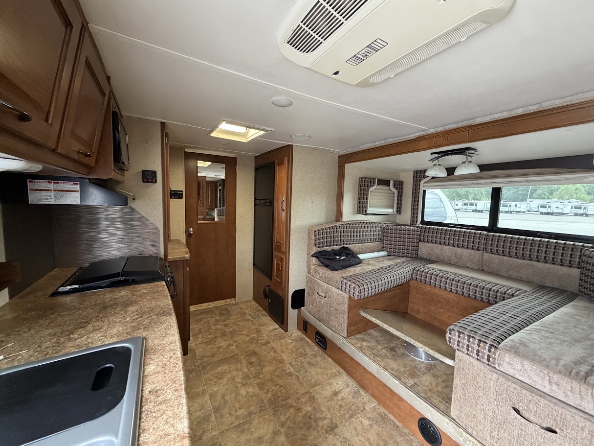 2016 Lance LANCE 2295 - Image 19