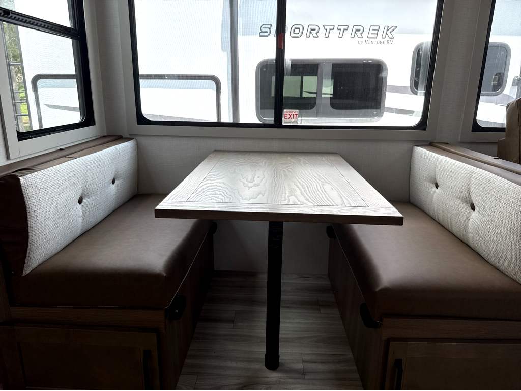 2027 VENTURE RV SPORTTREK 333VIK - Image 27
