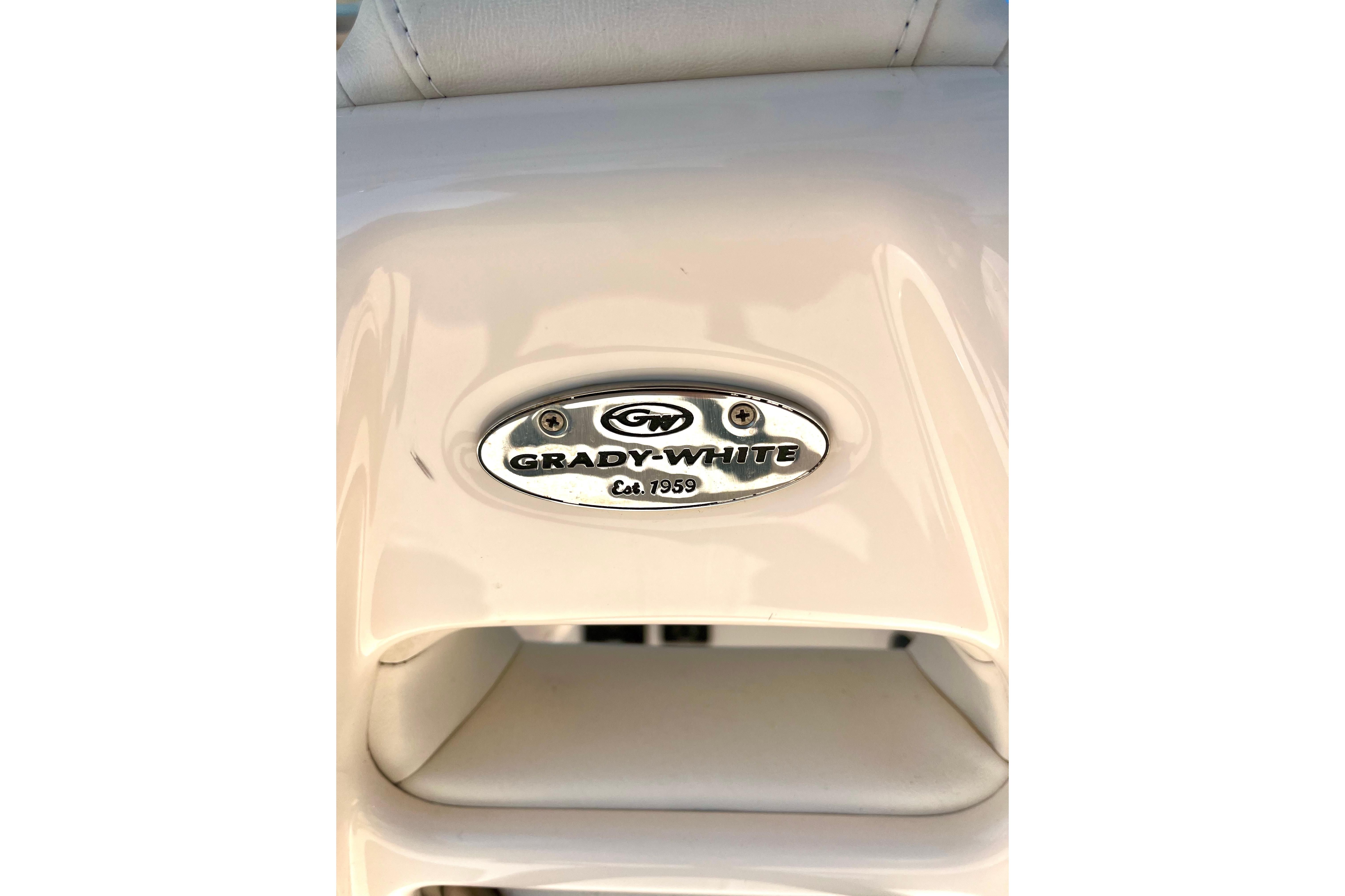 2018 Grady-White Freedom 275 - Image 53