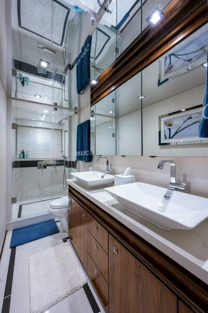 2017 Viking 75 Motoryacht - Image 18