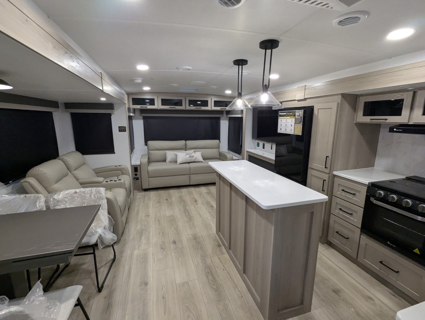 2026 Forest River Rockwood Ultra Lite 2906RL - Image 13
