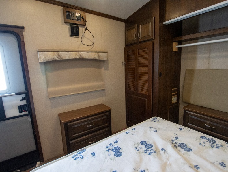 2016 Forest River Cardinal 3825FL - Image 20