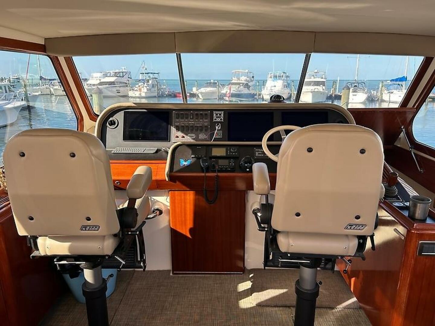 2006 Huckins 56 Linwood - Image 14