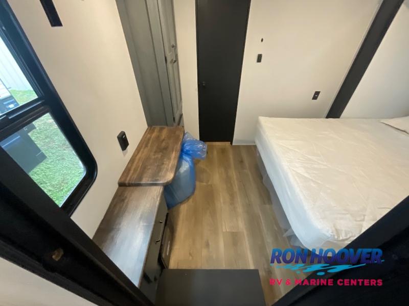 2026 PALOMINO PUMA 421LFT - Image 20