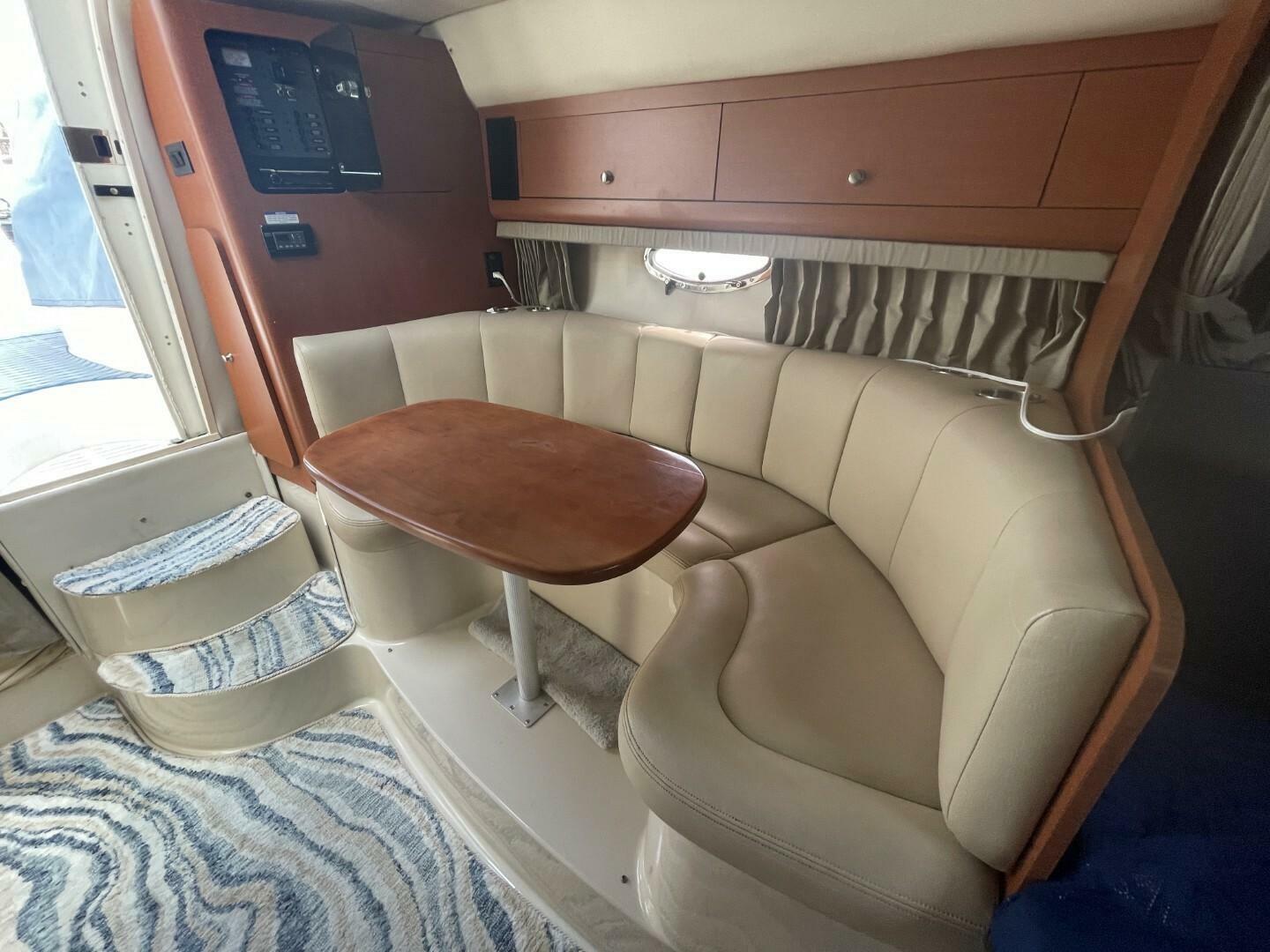 2005 Chaparral 290 Signature - Image 8