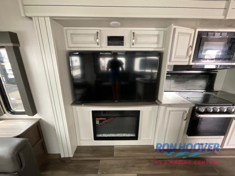 2022 KEYSTONE 33RLI - Image 17
