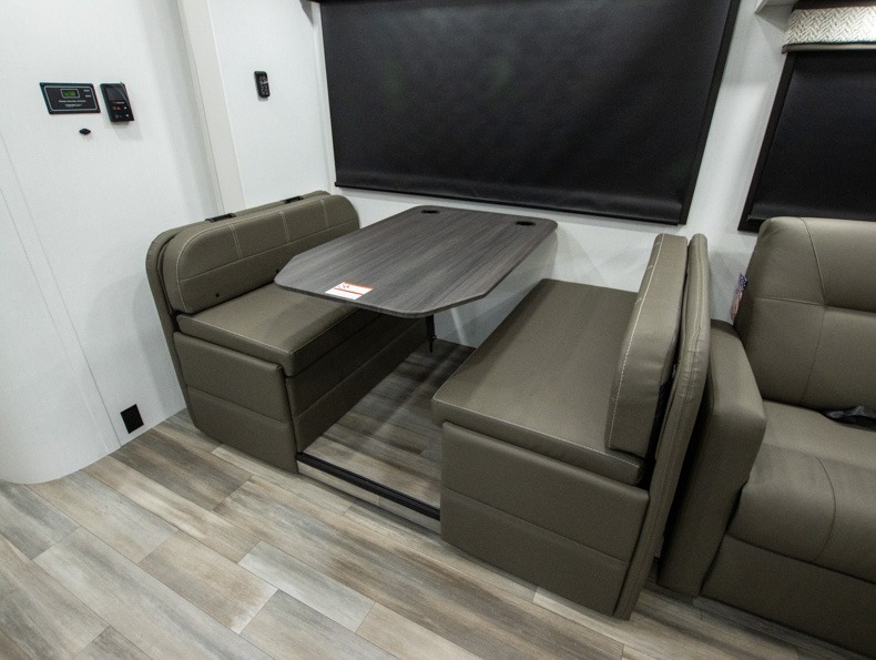 2026 Jayco Greyhawk 29MV - Image 7