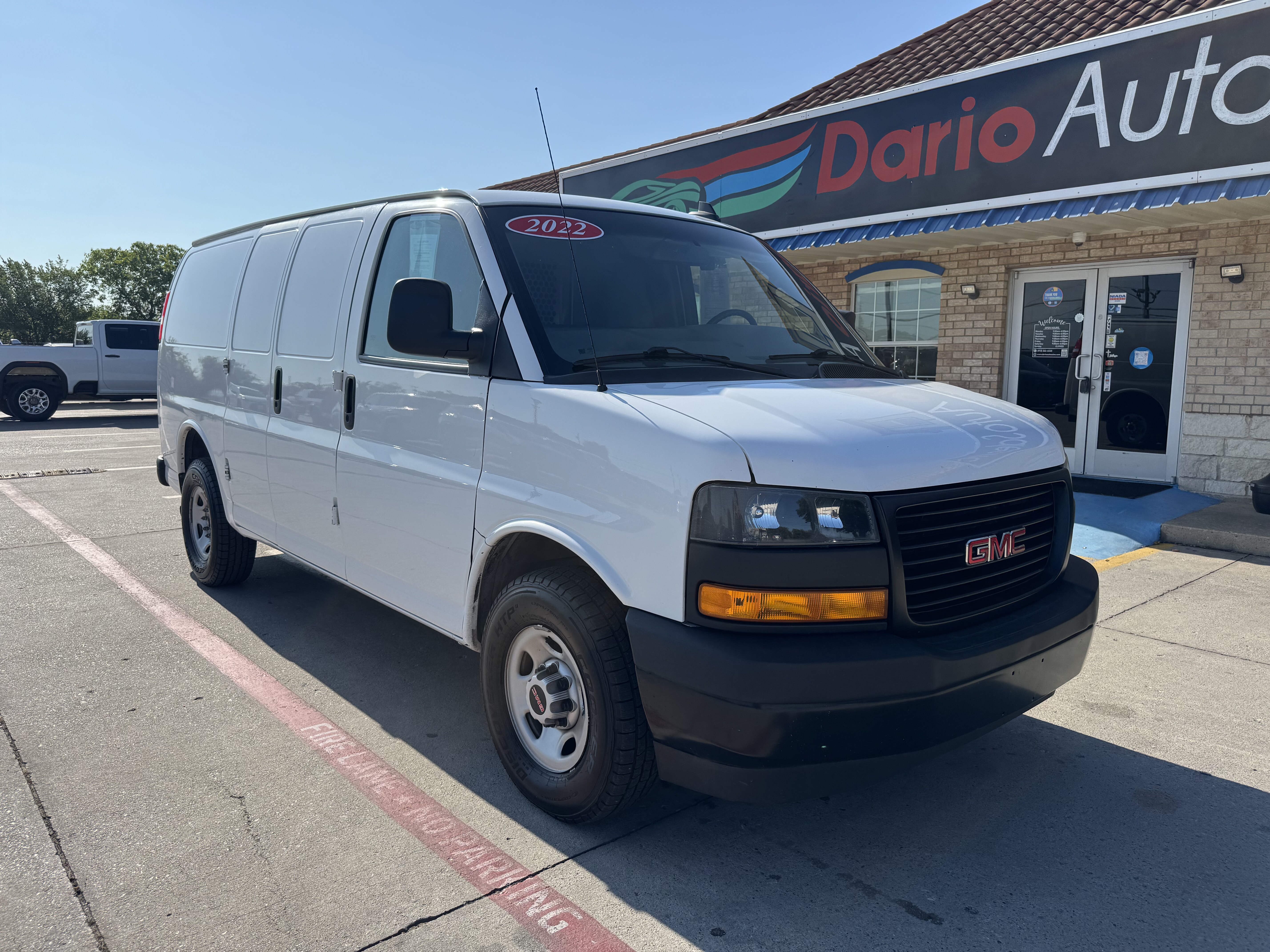 2022 GMC Savana 80952 - Image 12