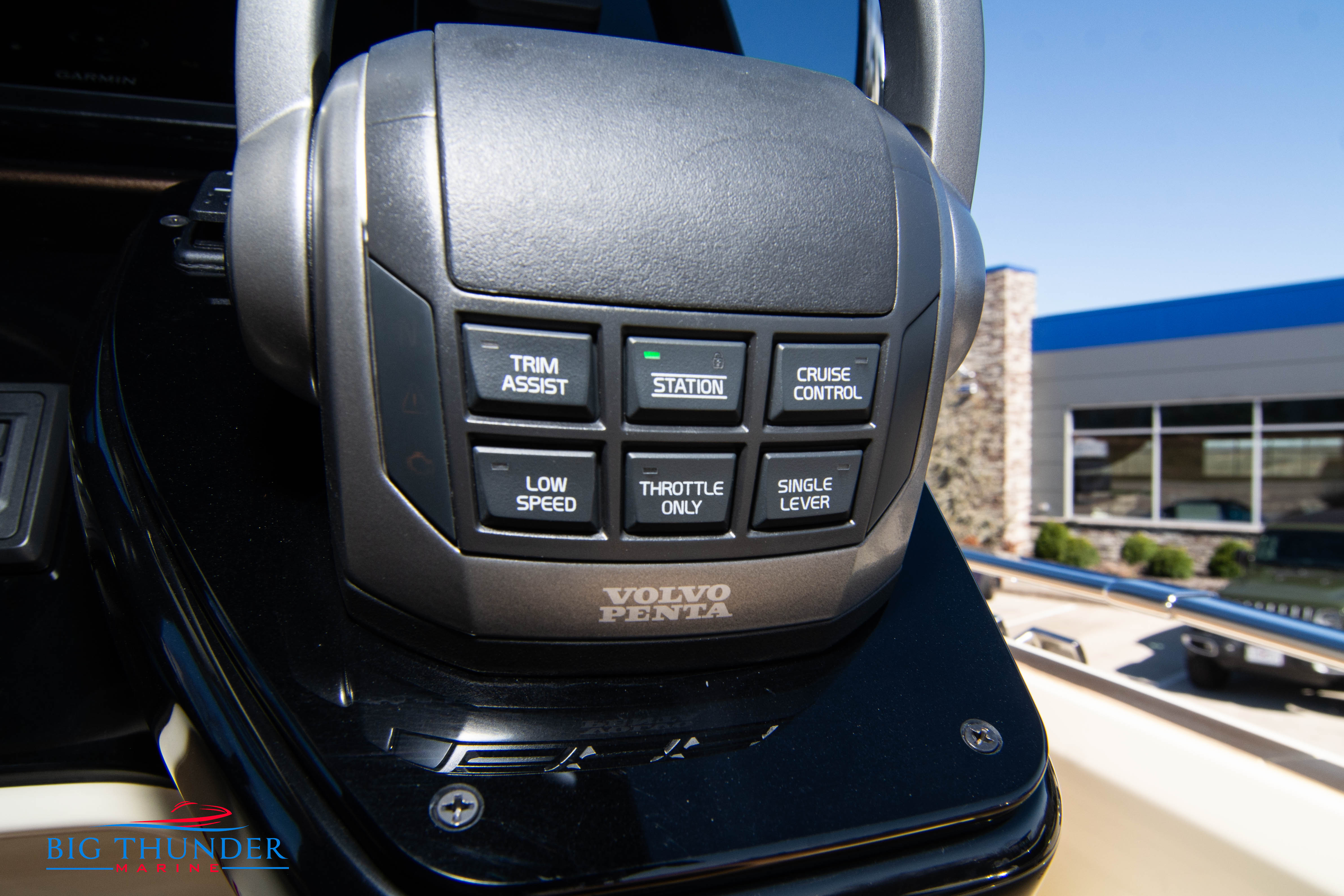 2024 Invictus GT320 - Image 48