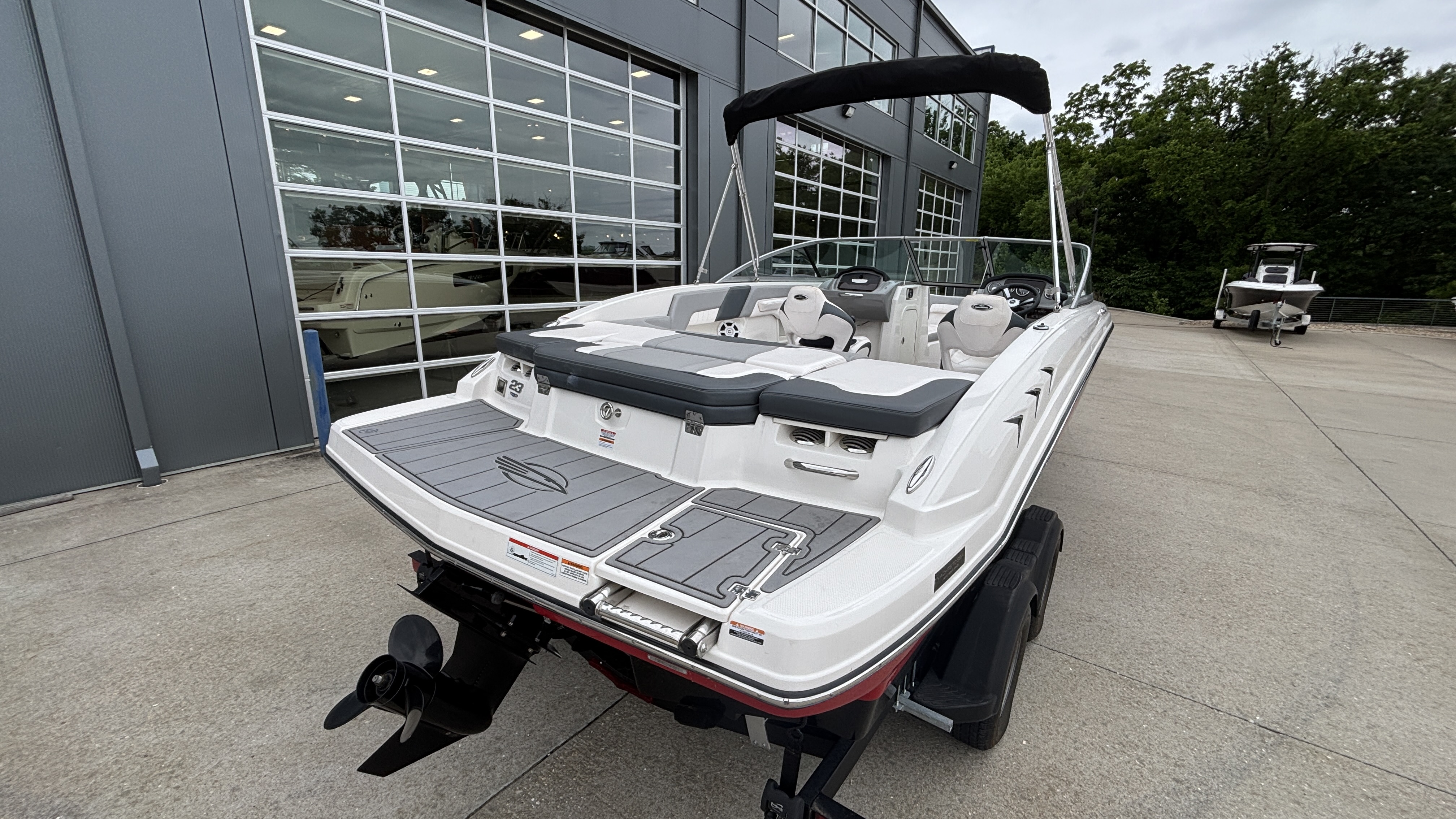 2021 Chaparral 23 SSi - Image 5