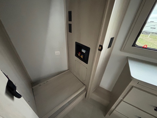 2026 Grand Design Solitude 376RD - Image 34
