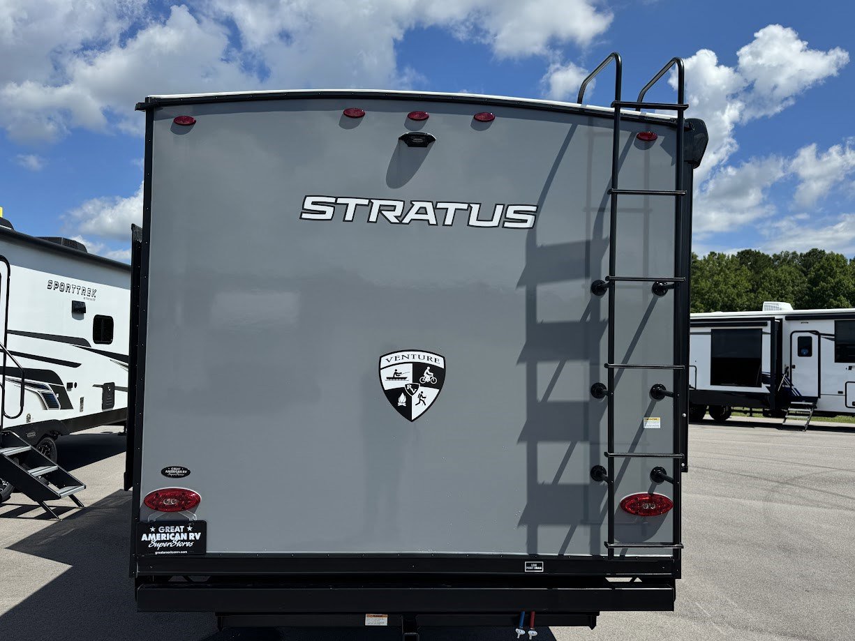 2026 VENTURE RV STRATUS 211VBH - Image 3