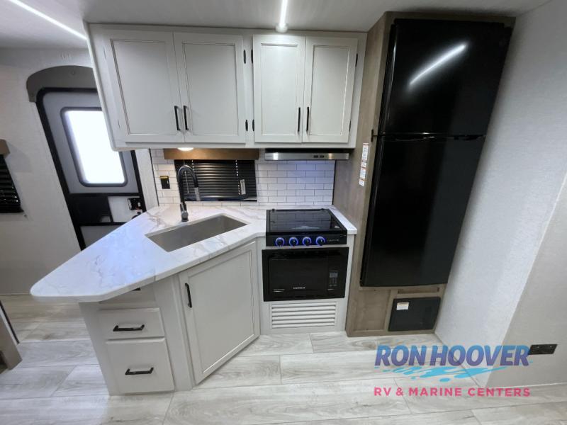 2025 KEYSTONE 310BR - Image 9