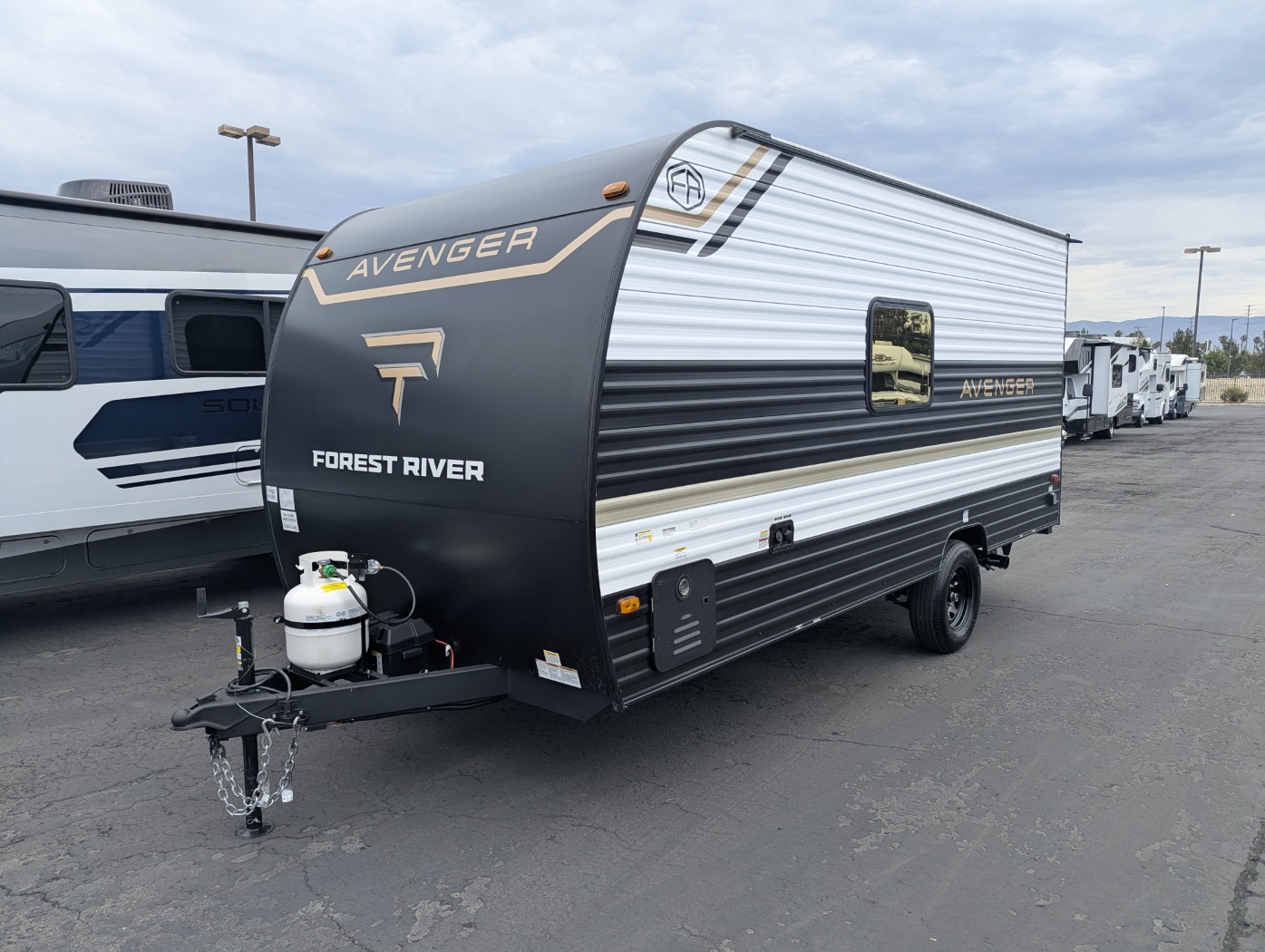 2027 Forest River Avenger LT 16BHX - Image 3