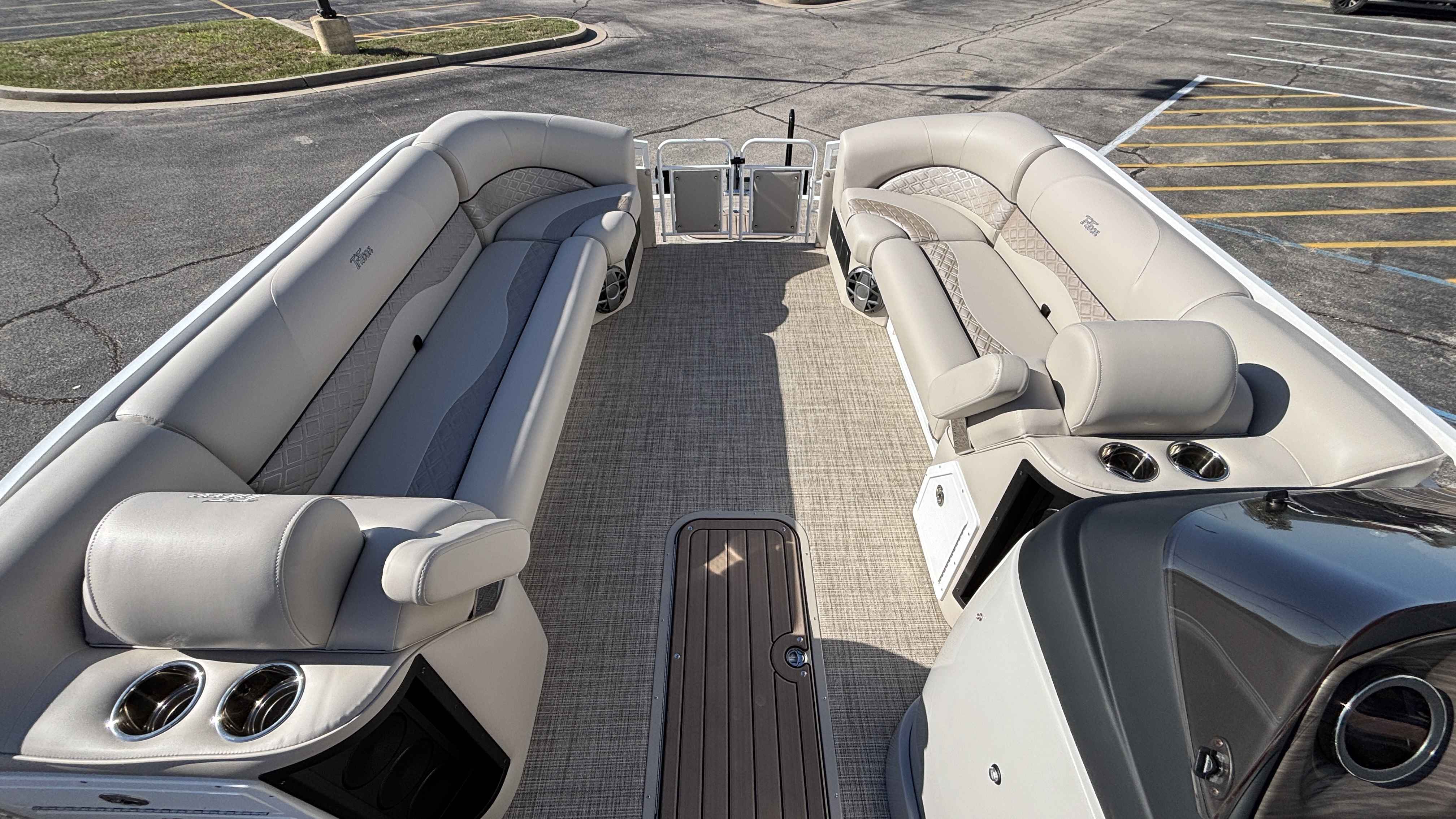 2026 JC Tritoon NepToon 25TT Sport - Image 11