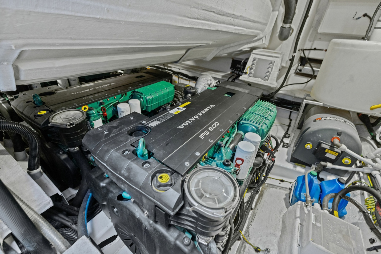 2015 Azimut 55S - Image 80