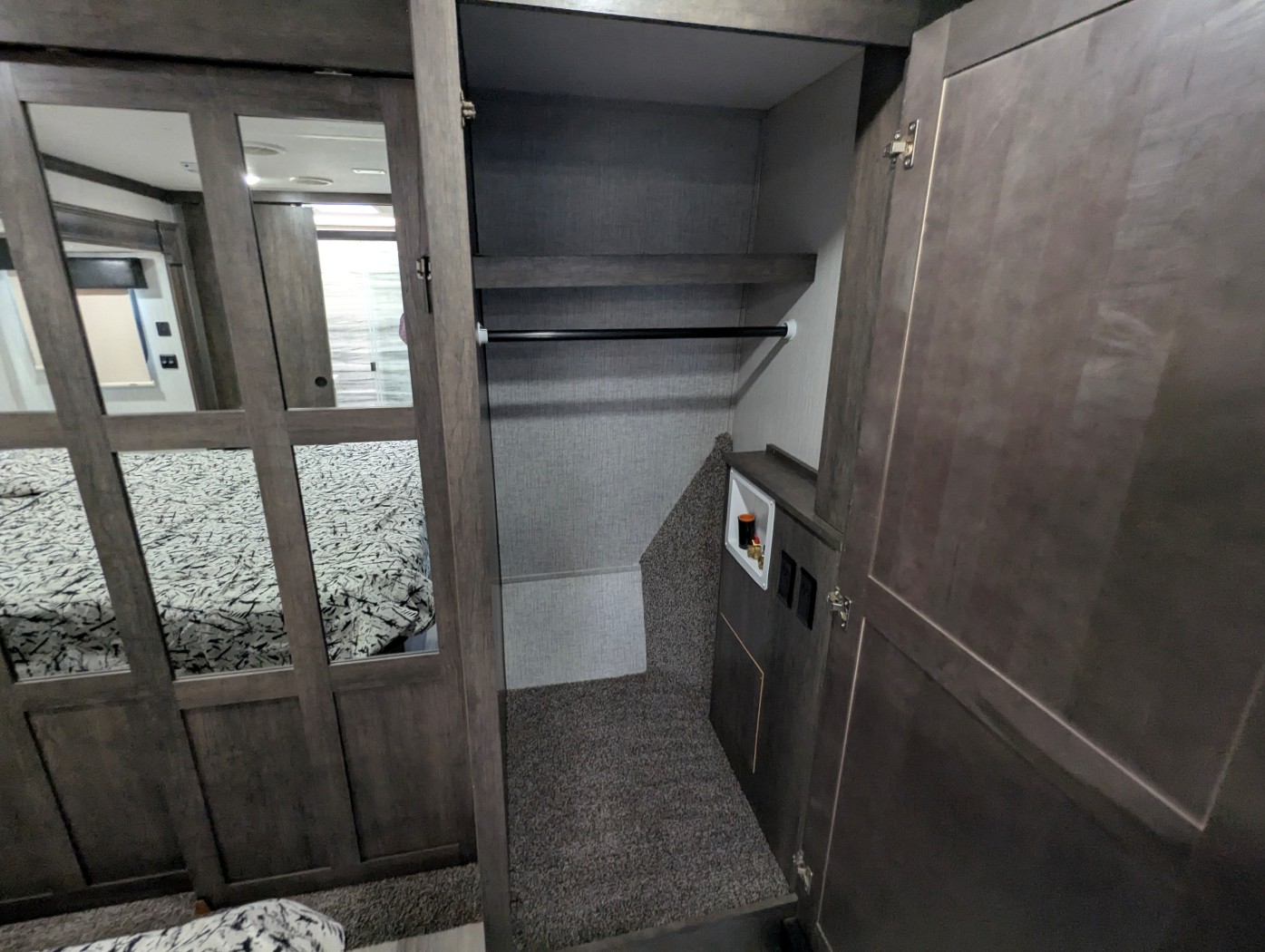 2020 Heartland Bighorn BH 3985 RRD - Image 11