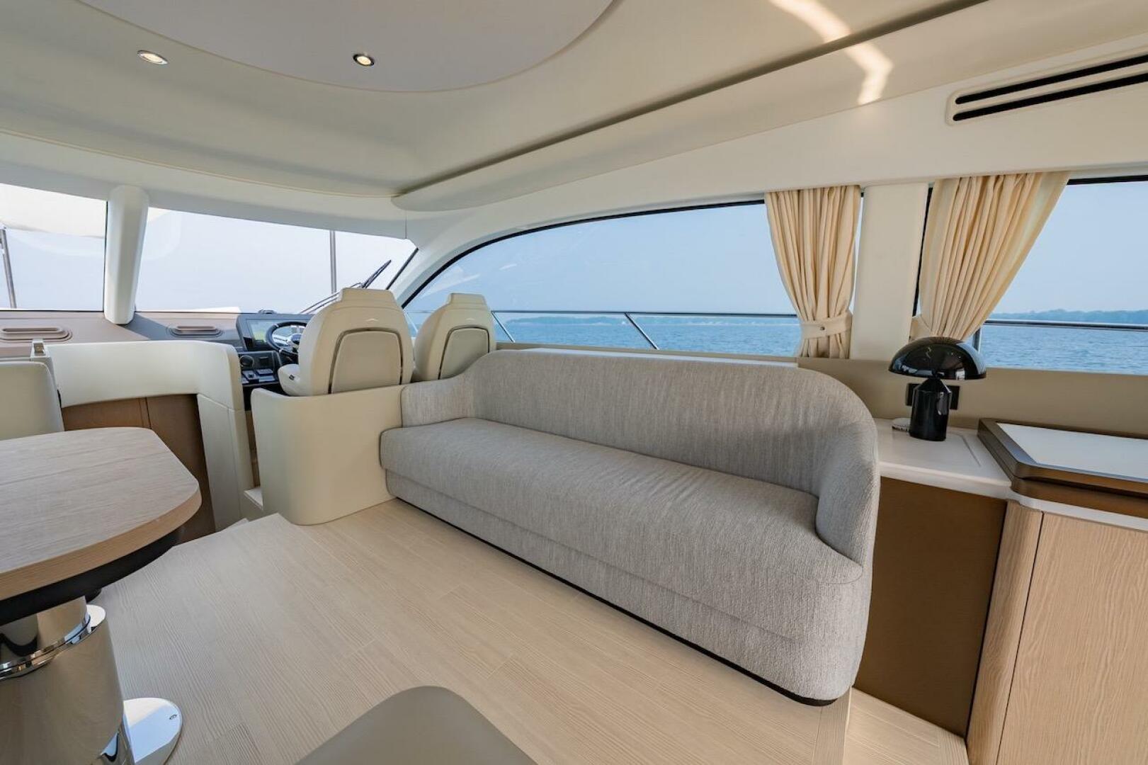 2023 Azimut Fly 53 - Image 28