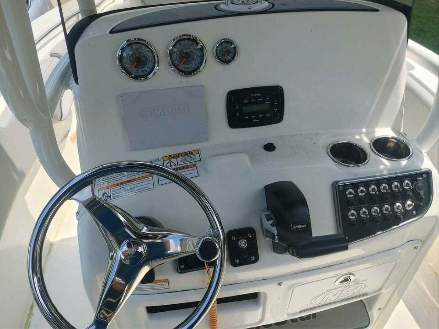 2022 Nauticstar 2102 Legacy Base - Image 9