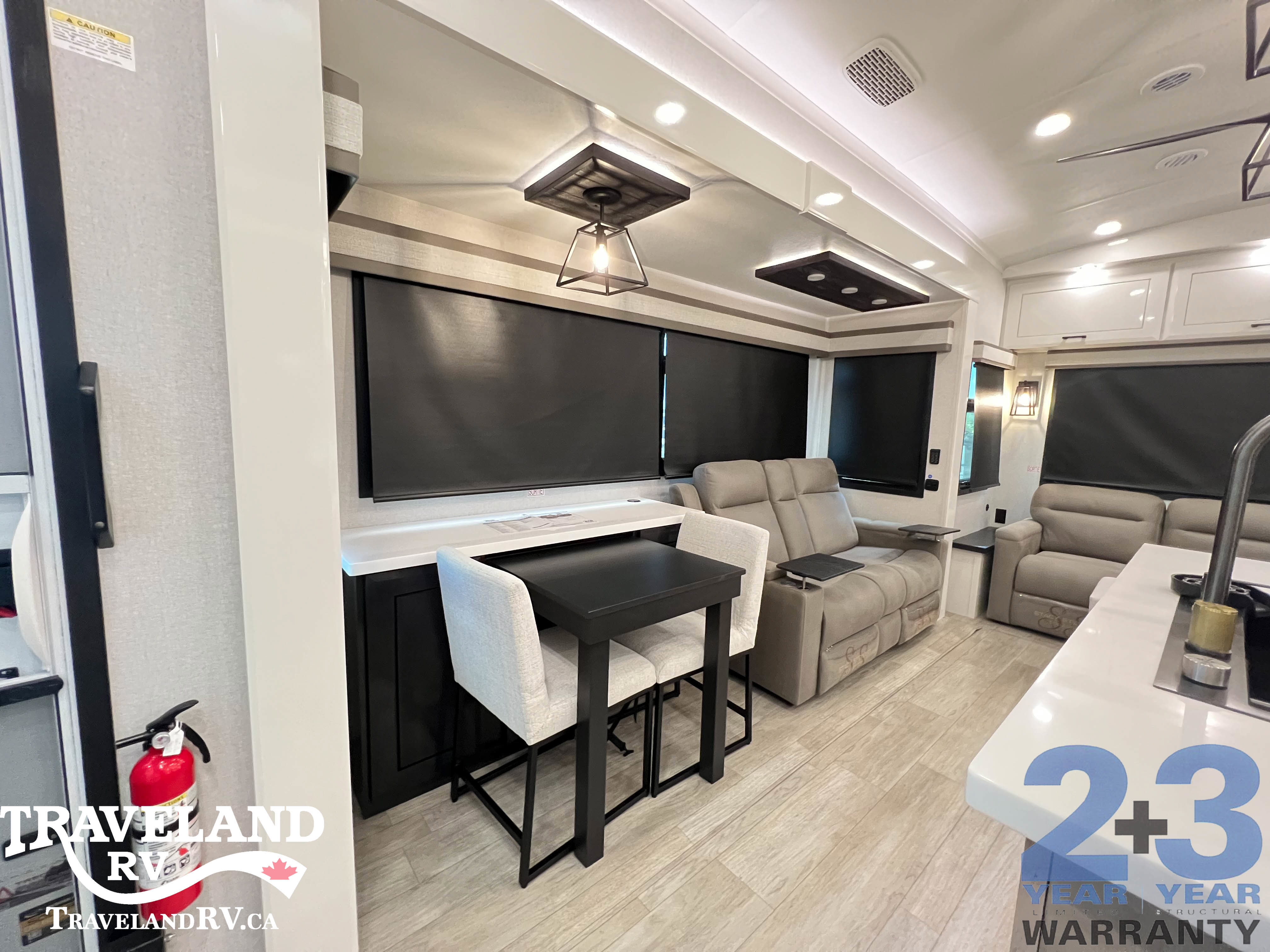 2026 Jayco Pinnacle 32RLTS - Image 12