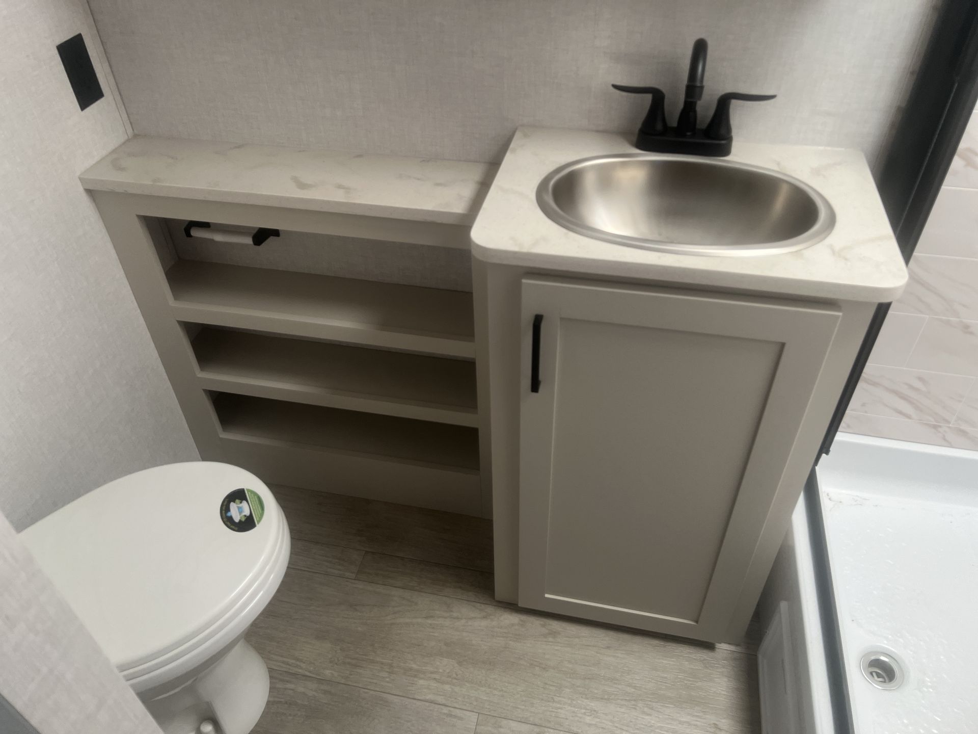 2027 Ember RV Touring Edition 2300MLL - Image 27