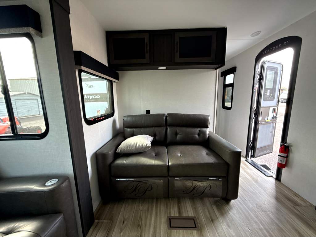 2027 VENTURE RV SPORTTREK 336VRK - Image 11