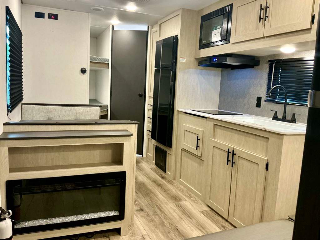 2026 COACHMEN 290BH - Image 3