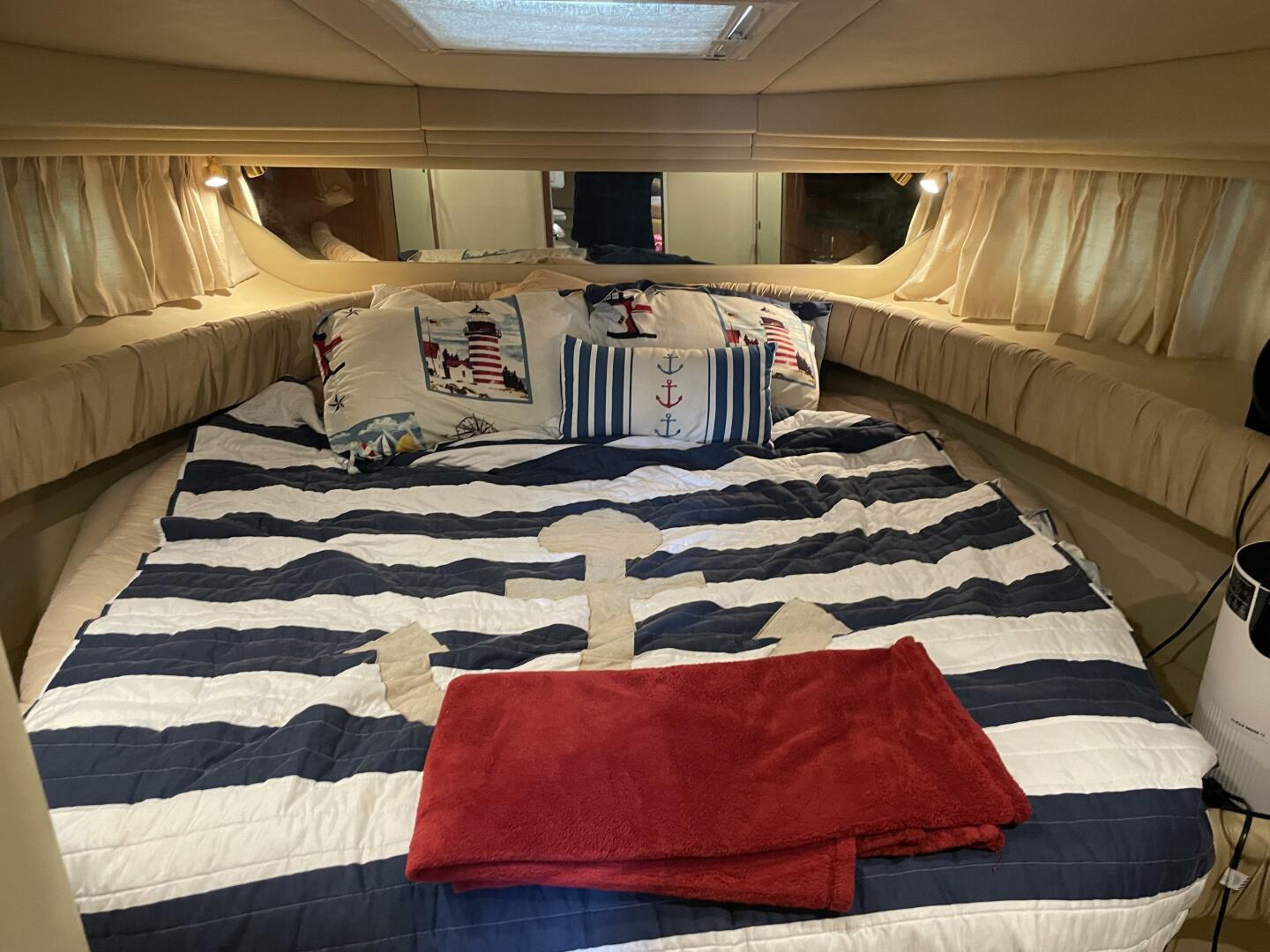 2001 Sea Ray 380 Sundancer - Image 28