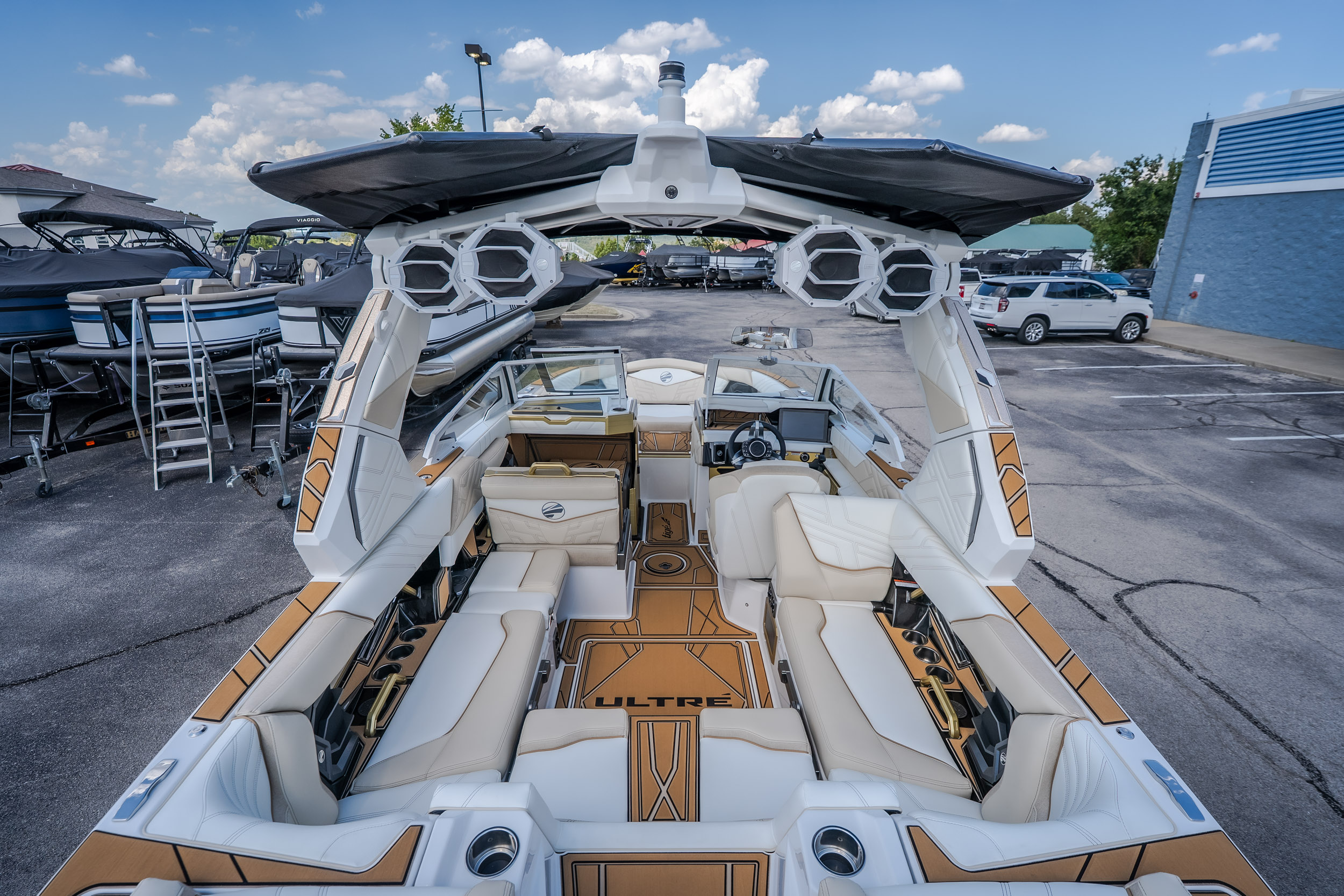 2027 Tigé Ultré 23ZX - Image 30