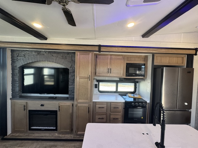 2023 CHEROKEE TIMBERWOLF 39DLBL - Image 32