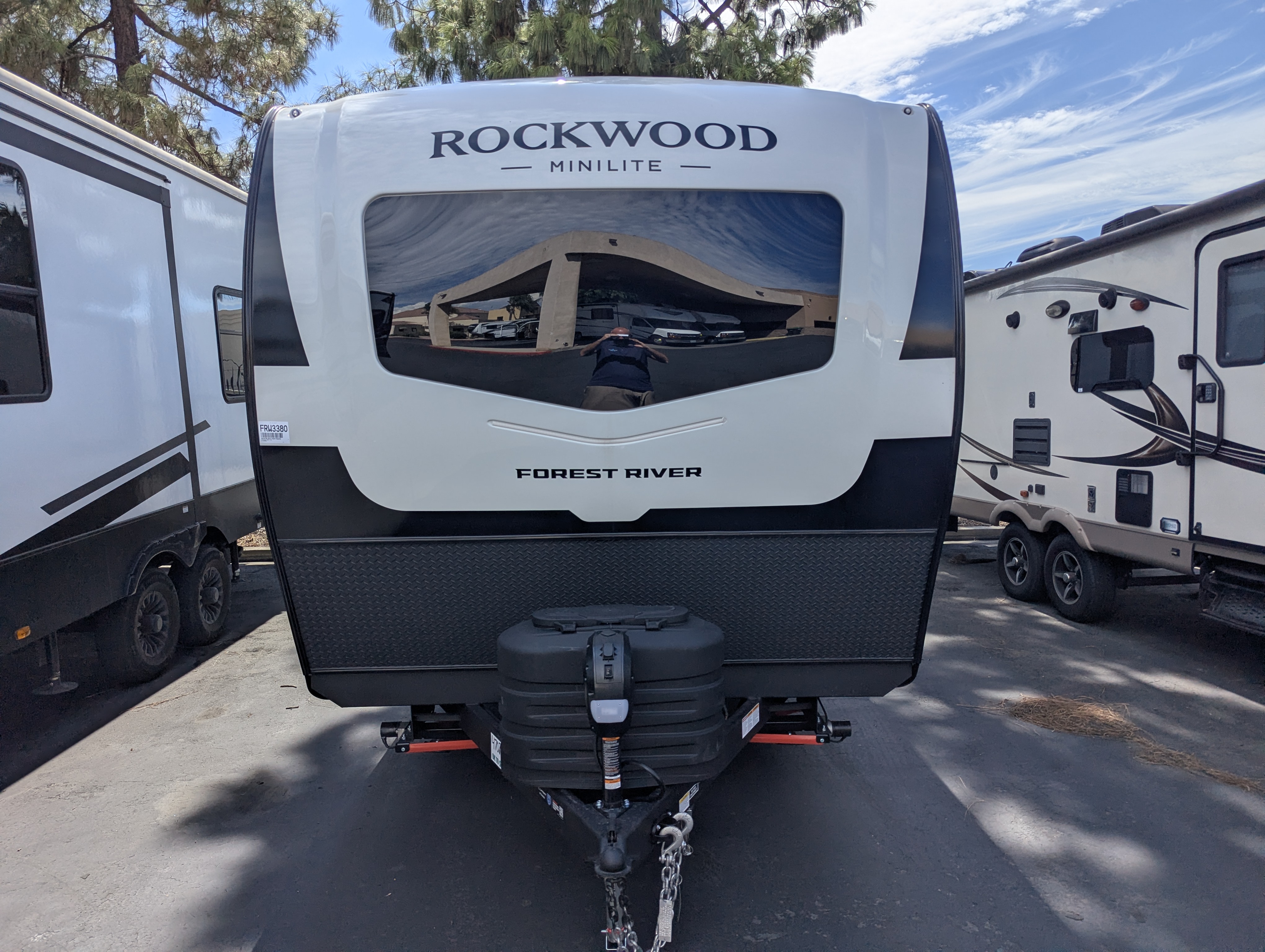 2027 Forest River Rockwood Mini Lite 2520BH - Image 2