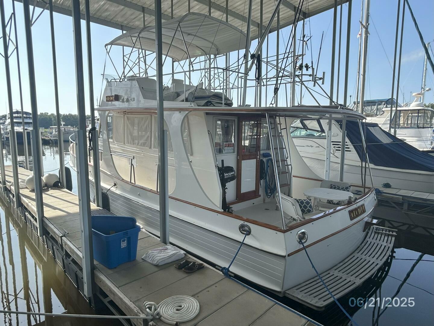 1992 Grand Banks Europa - Image 10