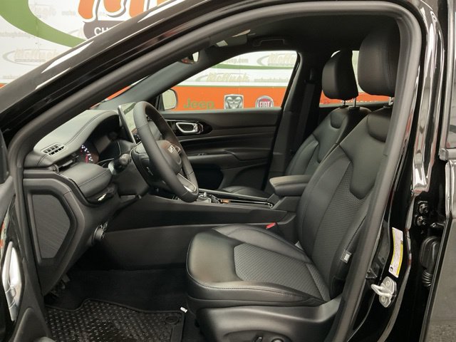 2026 Jeep Compass Latitude Altitude 4x4 - Image 13