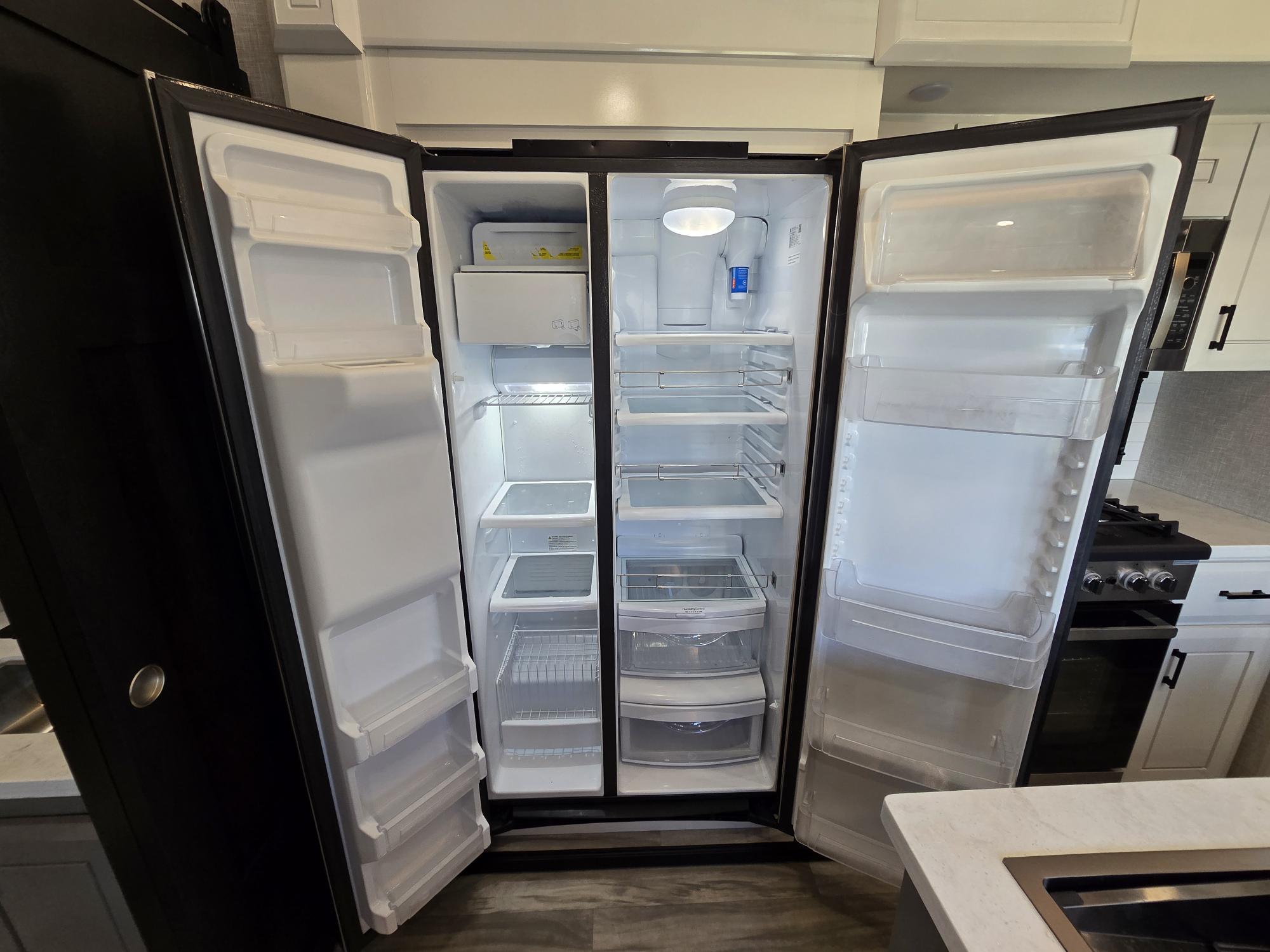 2025 JAYCO PINNACLE 38FLGS - Image 32