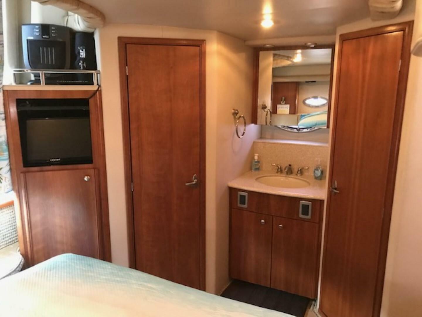 2004 Meridian 459 Motoryacht - Image 18