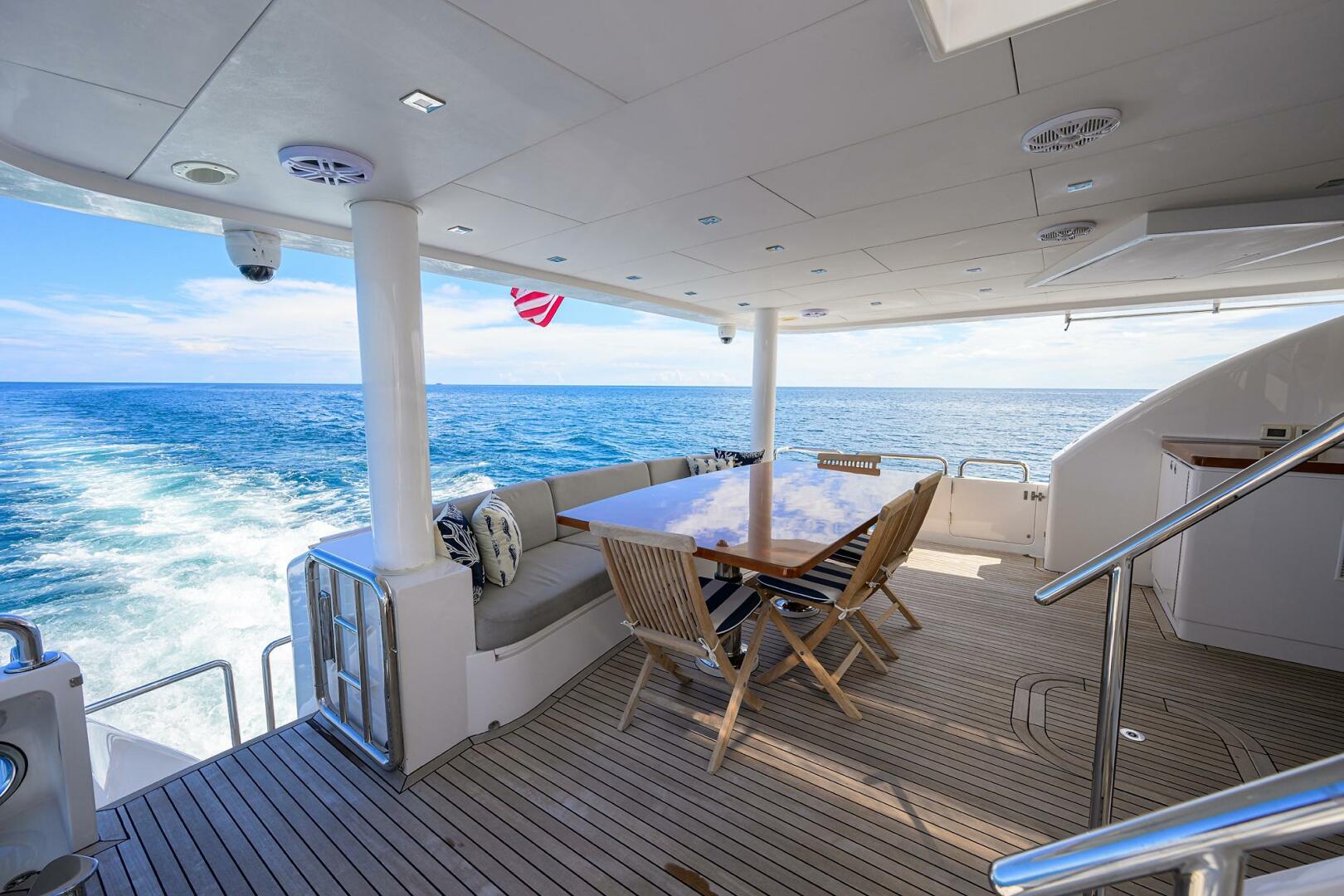 2018 Hargrave Raised Pilothouse - Image 15