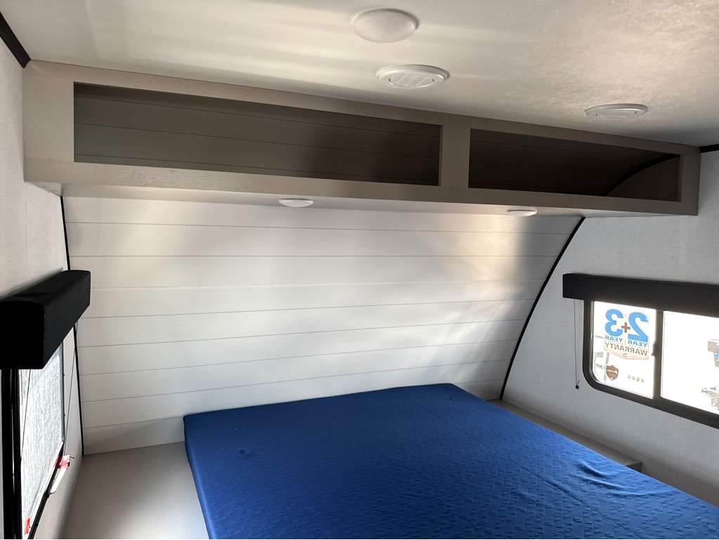 2027 JAYCO JAY FEATHER 25RLSL - Image 22