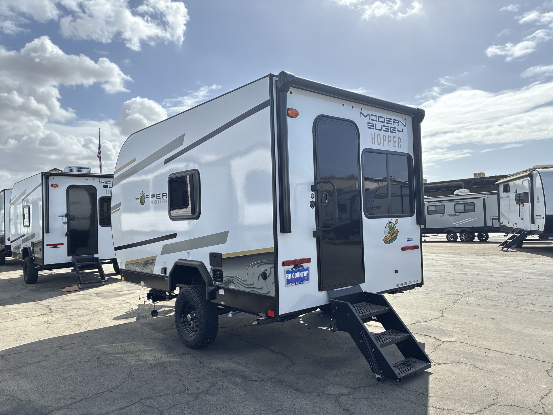 2027 Modern Buggy Hopper 1 - Image 2