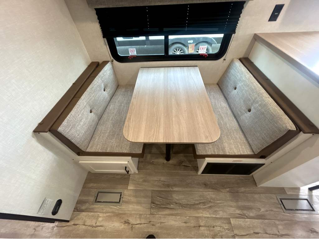 2026 VENTURE RV SIENNA 231VRK - Image 13