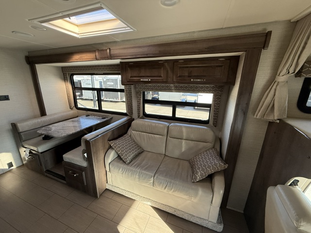 2018 Jayco Greyhawk 29MV - Image 7